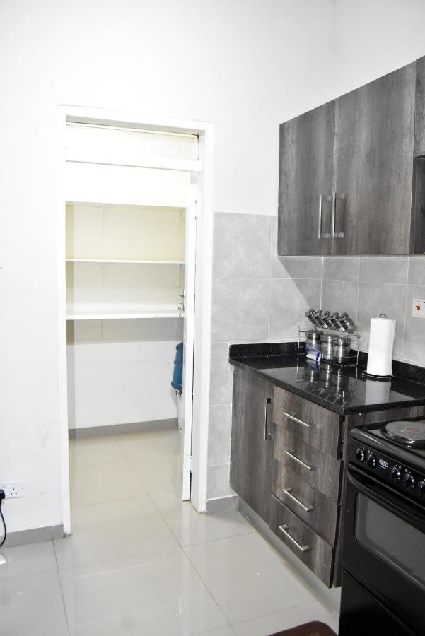 Spacious Zamtel Flat Lusaka Exterior foto